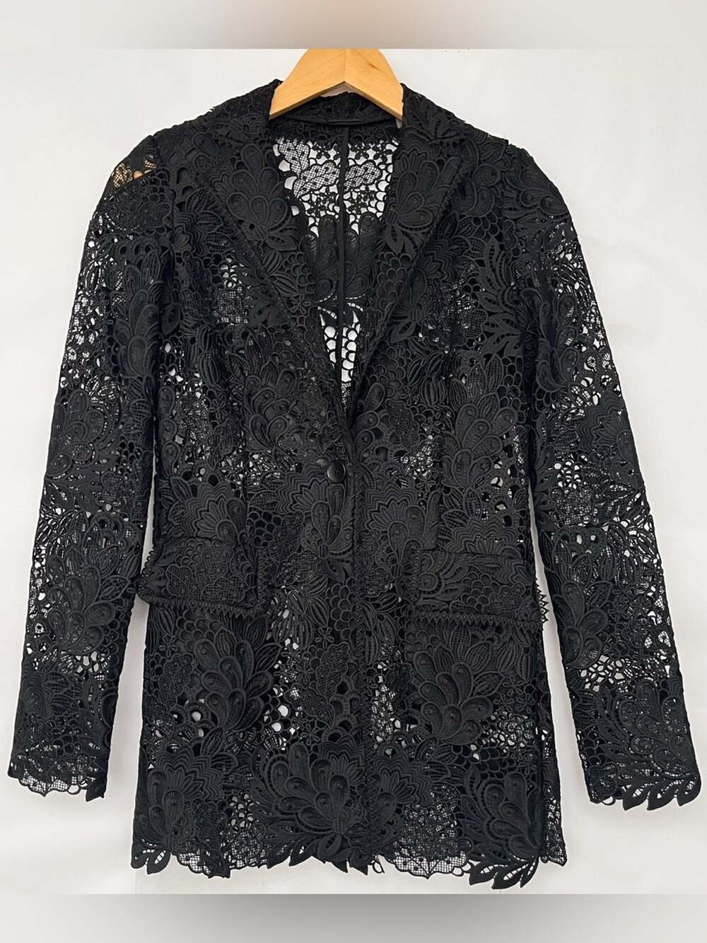 Elie Tahari Blazer Size 0 Floral Crochet All Over Lace Modern Pockets Black